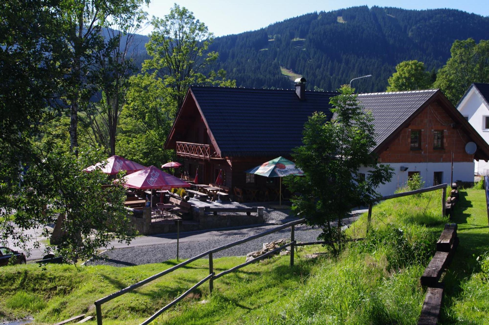 Penzion Avalanche Železná Ruda Екстериор снимка